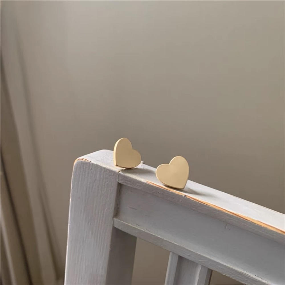 Heart Shaped Gold Earrings